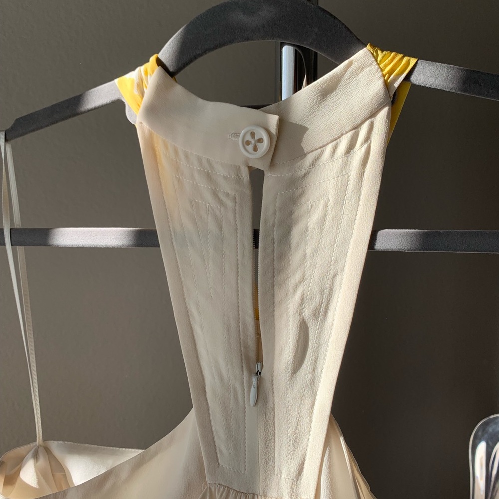 Dress - Picture 8 of 8